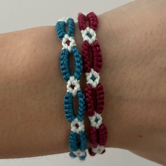 CUSTOM Matching pack of 2 handmade daisy bracelets - Picture 4 of 7